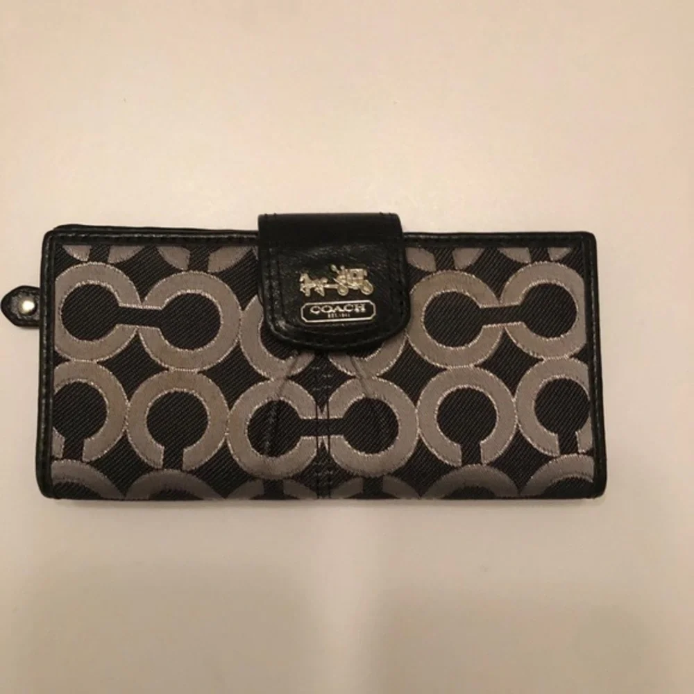 COACH Madison op art wallet